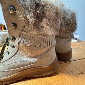 WINNA  women’s suede  Boots with real Fur Trim Made  in Italy